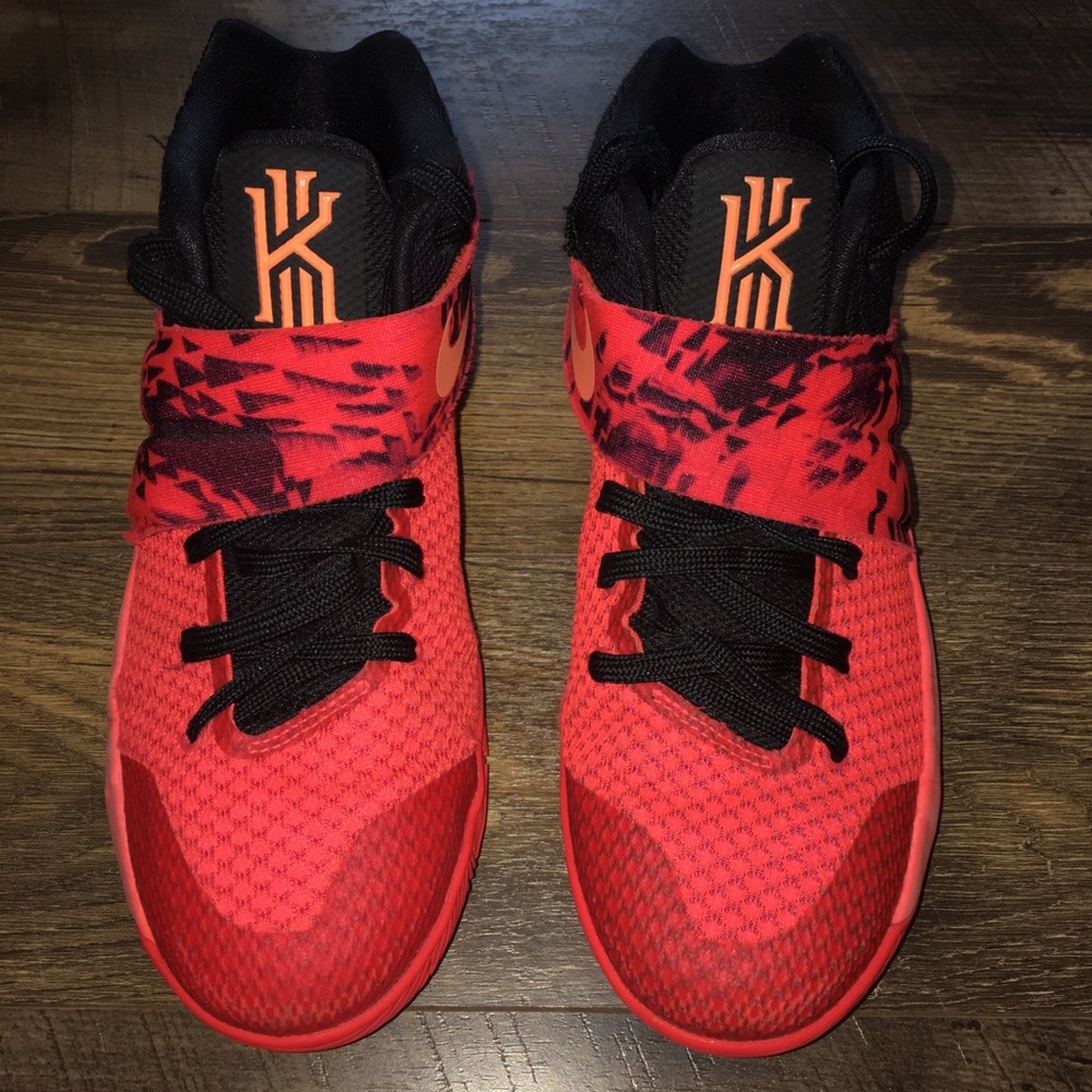 Nike (Kyrie Irving 2 inferno) shoes